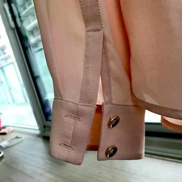 Gorgeous light pink Ted Baker silk blouse. - Picture 4 of 7